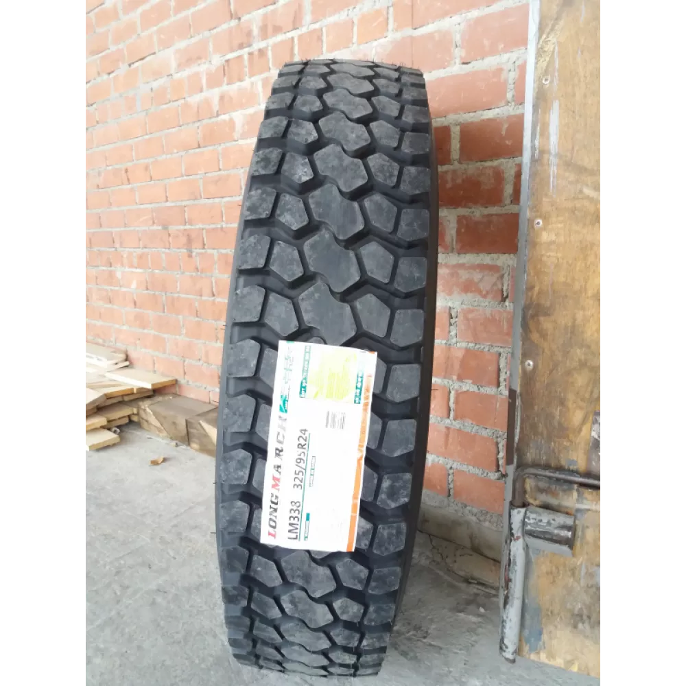 Грузовая шина 325/95 R24 Long March LM-338 22PR в Гремячинске