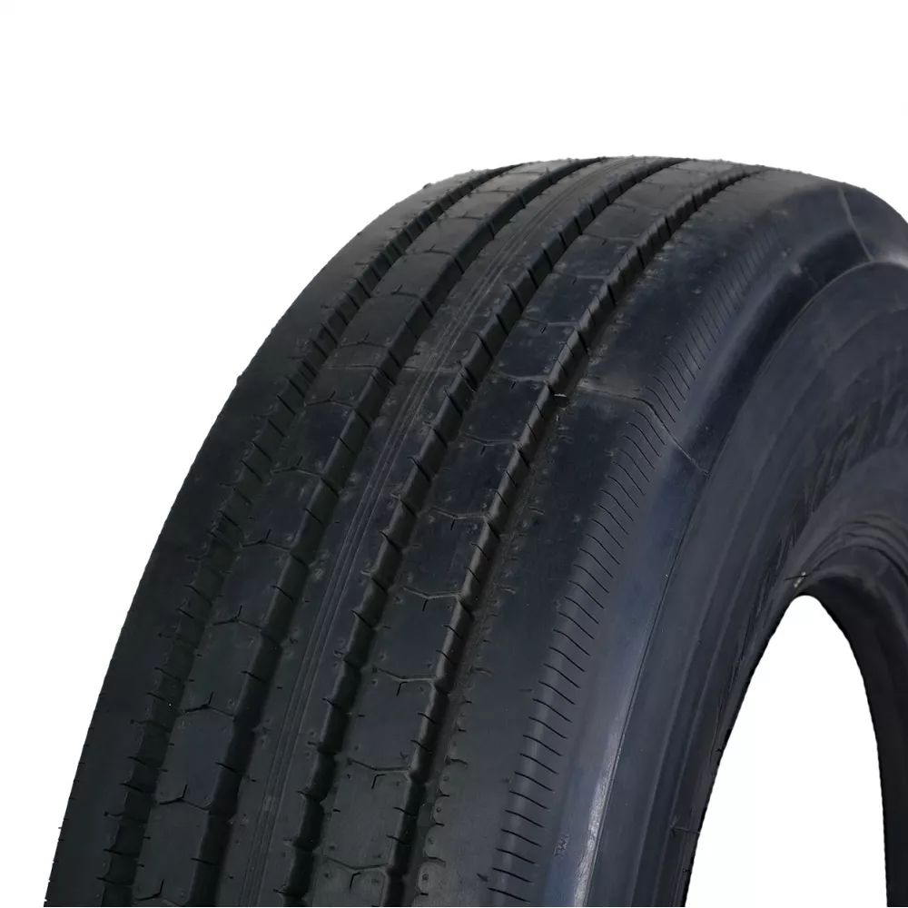 Грузовая шина 295/80 R22,5 Long March LM-216 18PR в Гремячинске