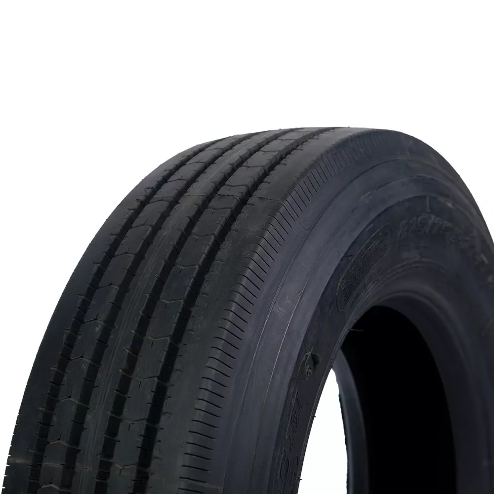 Грузовая шина 215/75 R17,5 Long March LM-216 16PR в Гремячинске