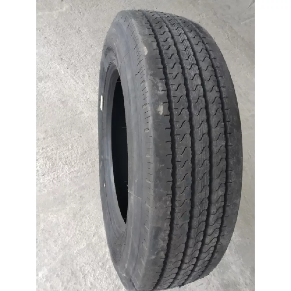 Грузовая шина 255/70 R22,5 Long March LM-120 16PR в Гремячинске