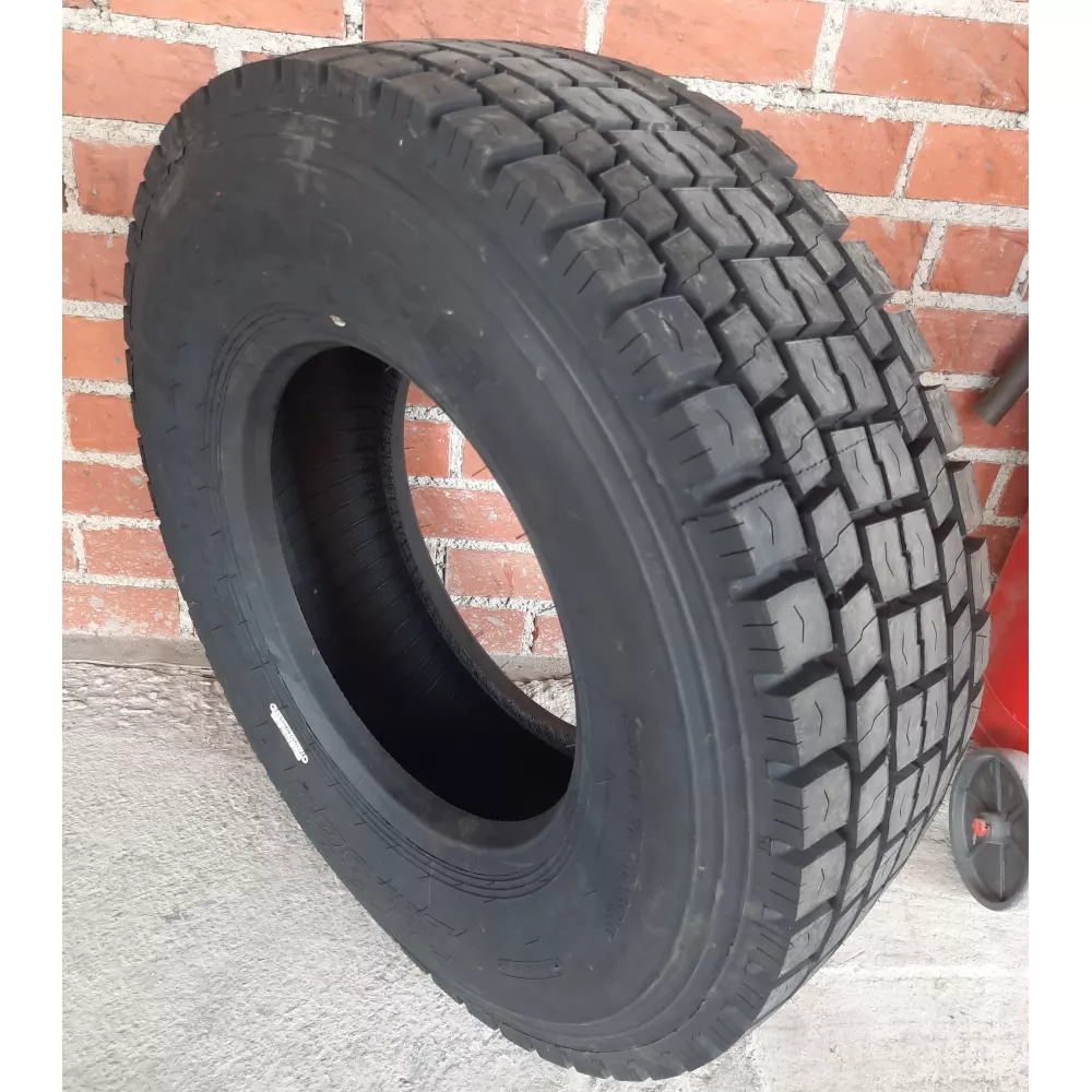 Грузовая шина 305/70 R19,5 Long March LM-329 18PR в Гремячинске